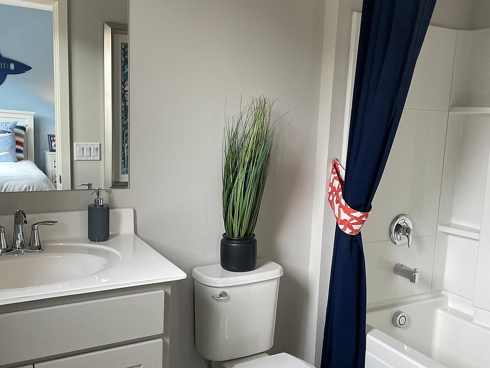1st image of 2252 W Harmont Dr #106