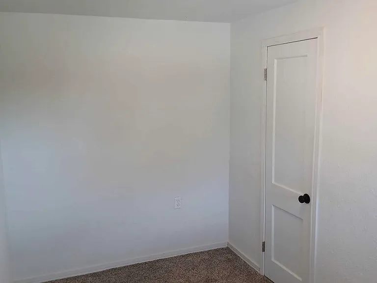 602 Raymundo St — Photo 19