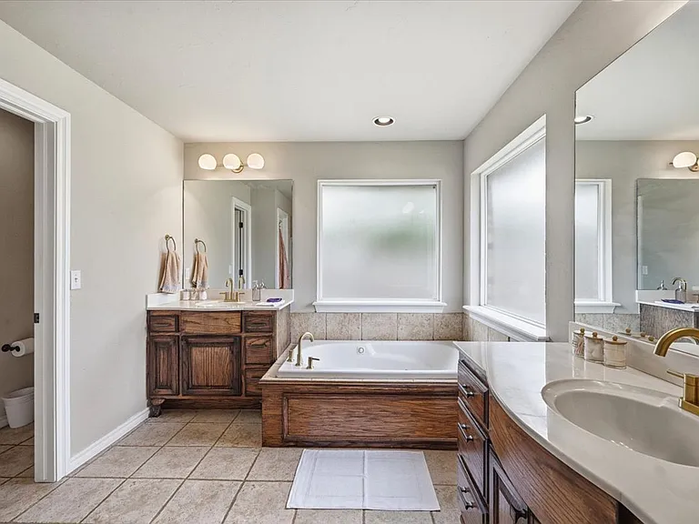 4713 Doe Run Dr — Photo 23