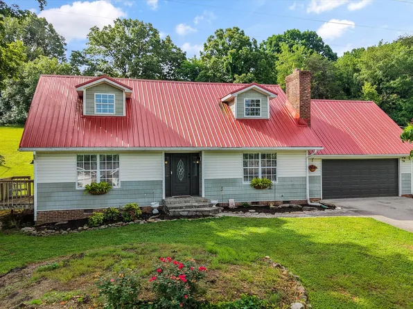 2527 Robinson Dr, Louisville, TN 37777