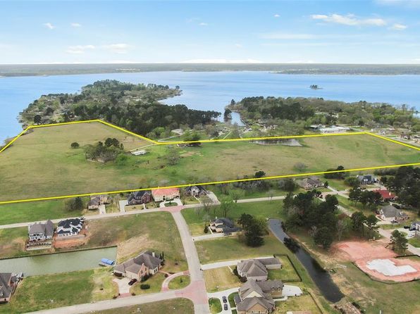 French Quarter On Lake Conroe 77318 Real Estate 4 Homes For Sale Zillow