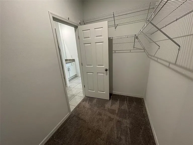 689 Crown Rose Dr — Photo 37