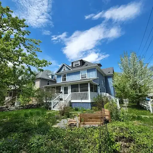 25 Cornish Ave #1