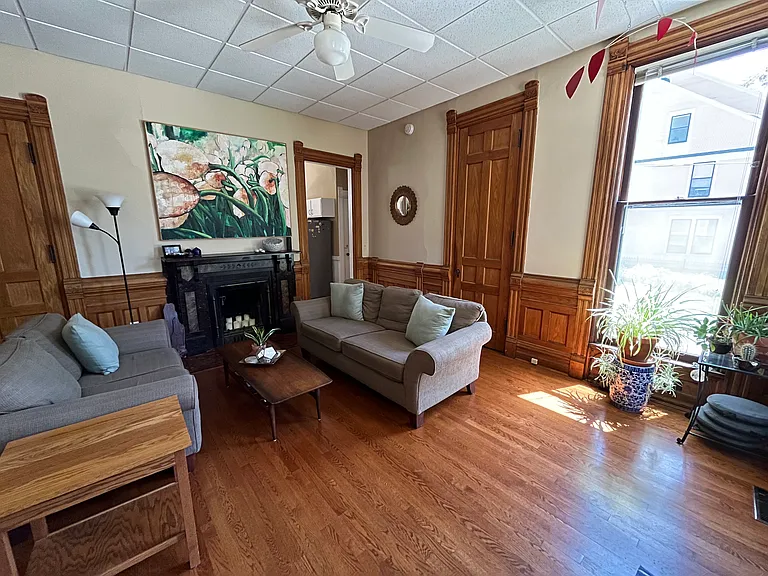 600 Fountain St NE #2 — Photo 2