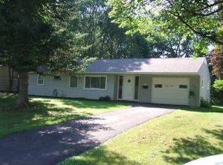 27 Beechnut Ter, Whitesboro, NY 13492
