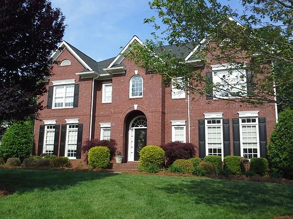 5th image of 11101 Parkleigh Dr