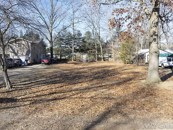 5th image of 4740 Princess Dr