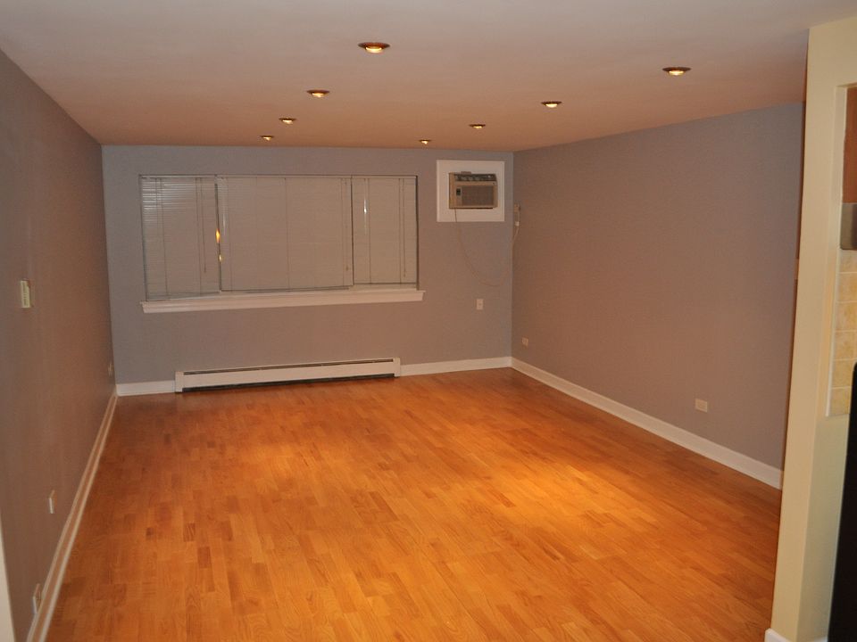 1st image of 8810 Briar Ct APT 2B