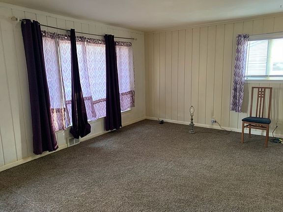 3rd image of 4185 Woodmont Dr