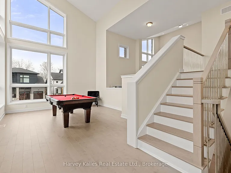157 Springside Cres — Photo 15