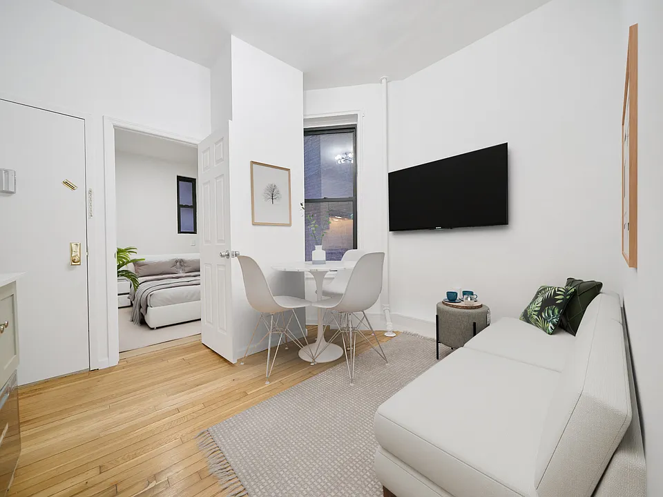 153 Norfolk St #3E