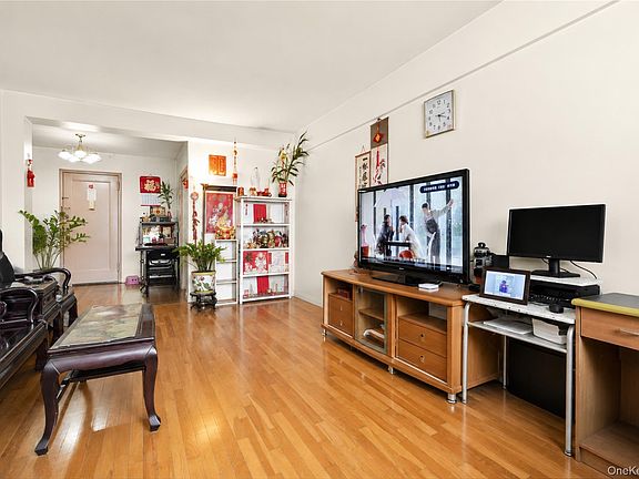 2nd image of 25-34 union Street #2F
