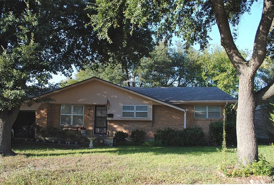 1st image of 210 Kenway Dr