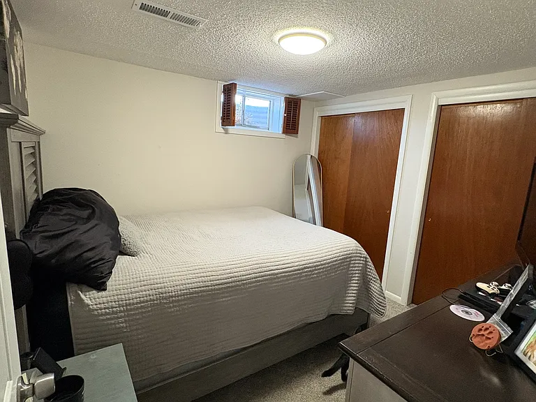 1004 Country Club Dr #4 — Photo 6