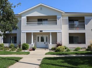 1945 N 15th St, Bismarck, ND 58501