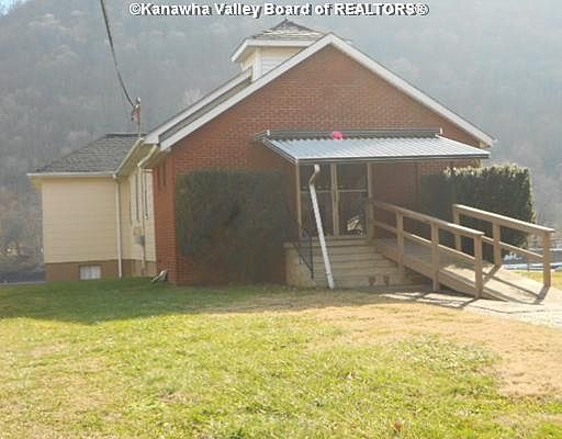 1st image of 3010 E Riverview Dr