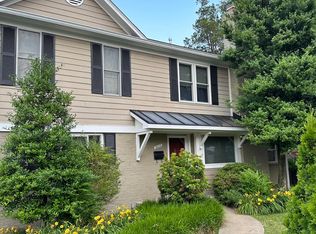 2609 N Sycamore St, Arlington, VA 22207