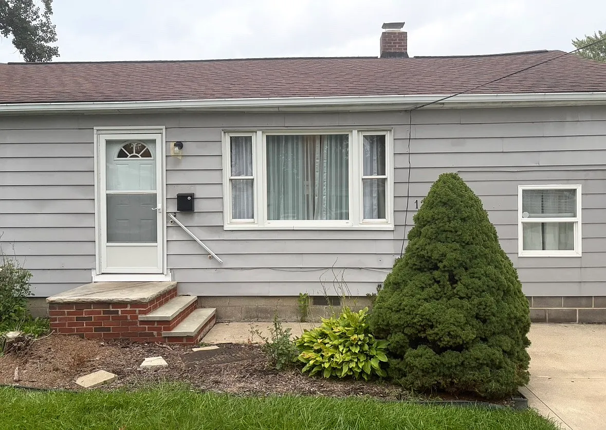 2 bed, 672 sqft, $1,400 — Photo 1