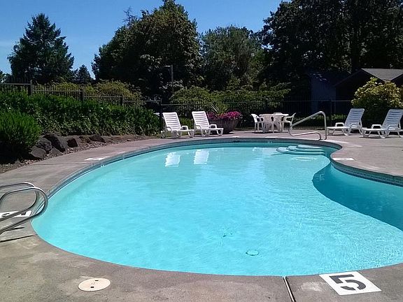 5th image of 10050 SE Waverly Ct #86adefc69