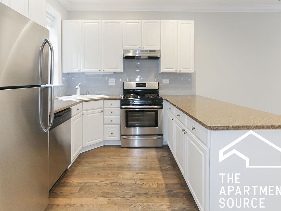 1st image of 3852 N Southport Ave #1