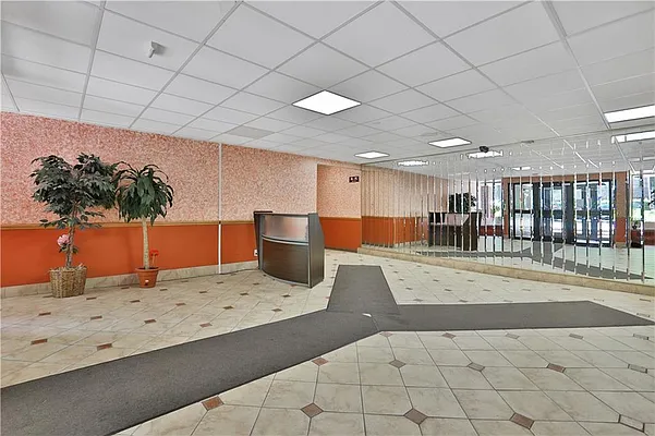 Sold by Remax Edge | media 27