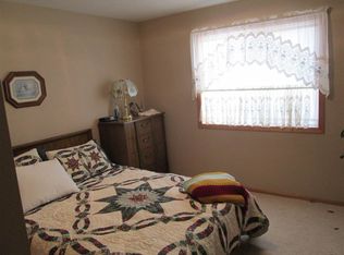 2032 14th St NW, Minot, ND 58703