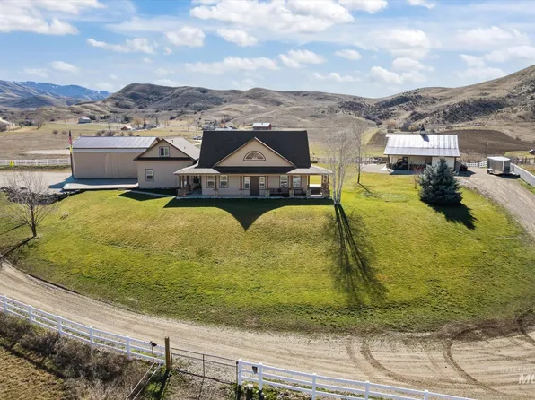 27 Waverly Dr, Horseshoe Bend, ID 83629