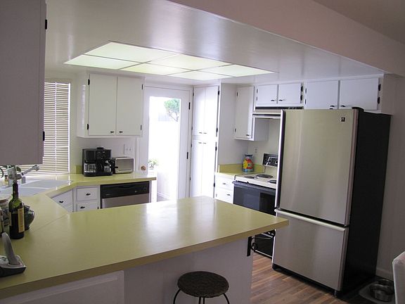 Roomy kitchen