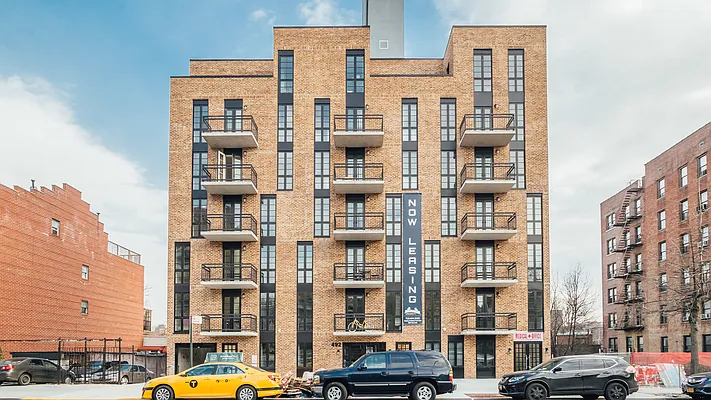 Rented by Nooklyn NYC LLC | media 69