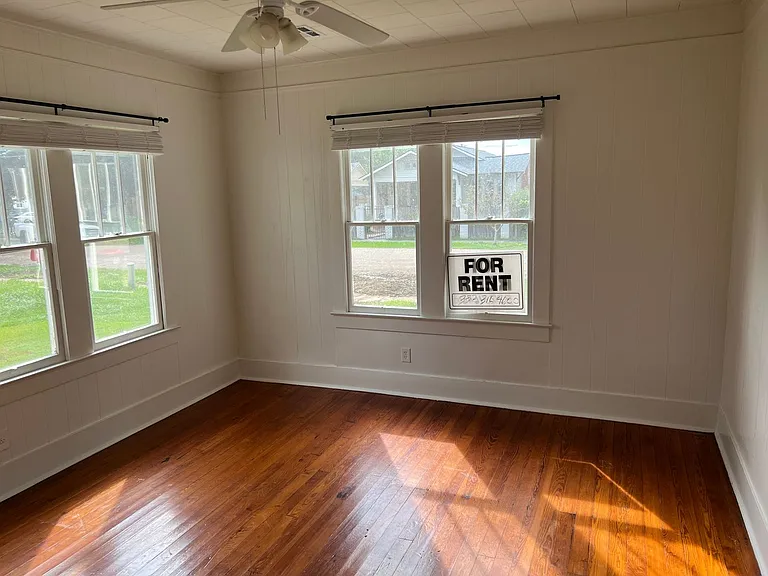 115 General Gardner Ave — Photo 12