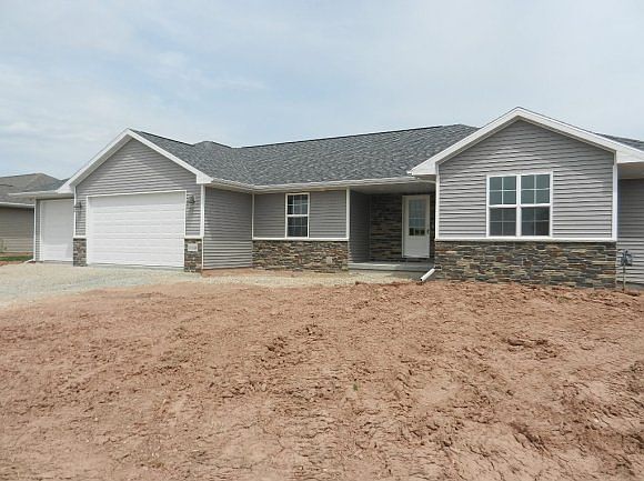 1st image of N8928 Blackoak St