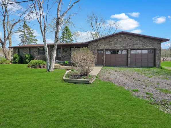 8166 N Linden Rd, Mt Morris, MI 48458