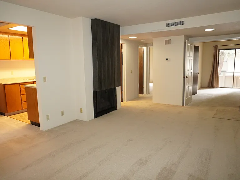 20800 4th St #3 — Photo 3