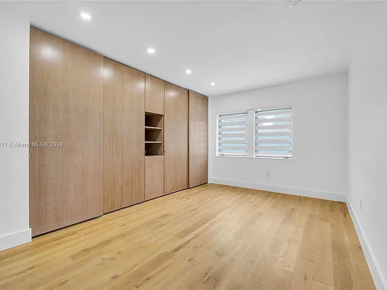 728 Majorca Ave — Photo 11