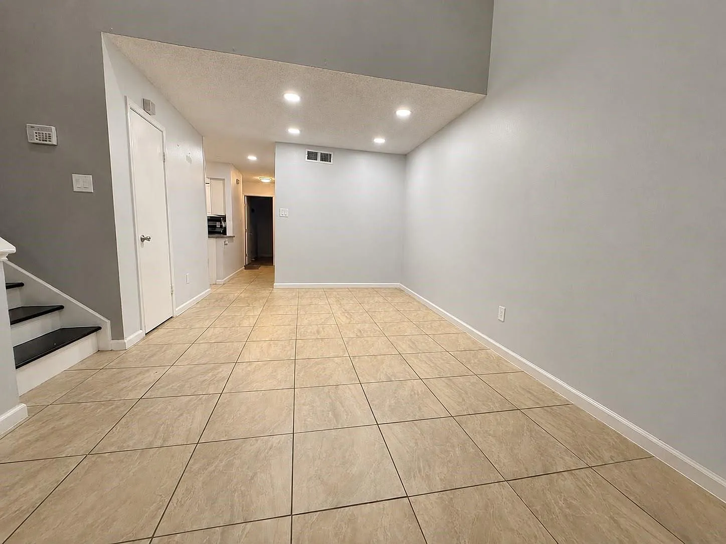2 bed, 2.0 bath, 1315 sqft, $1,750 — Photo 4