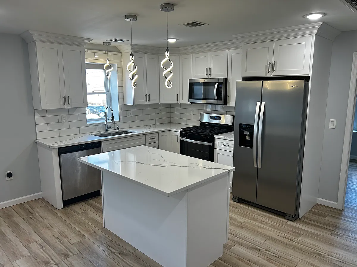 Photo 2 of 11 - 948 Paterson Ave #2 - East Rutherford, NJ Building Photo - 948 Paterson Ave #2