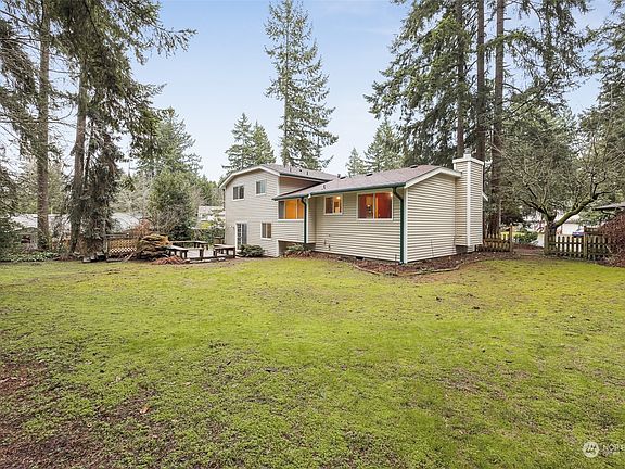 2nd image of 12920 133rd Avenue E