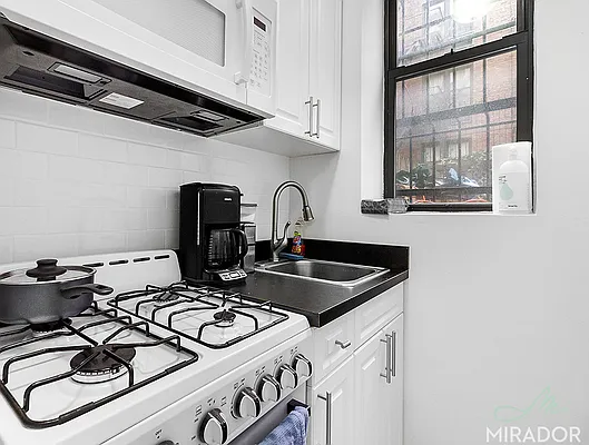 Rented by Mirador Real Estate | media 4