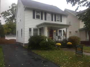 1136 Oxford Rd, Cleveland Heights, OH 44121