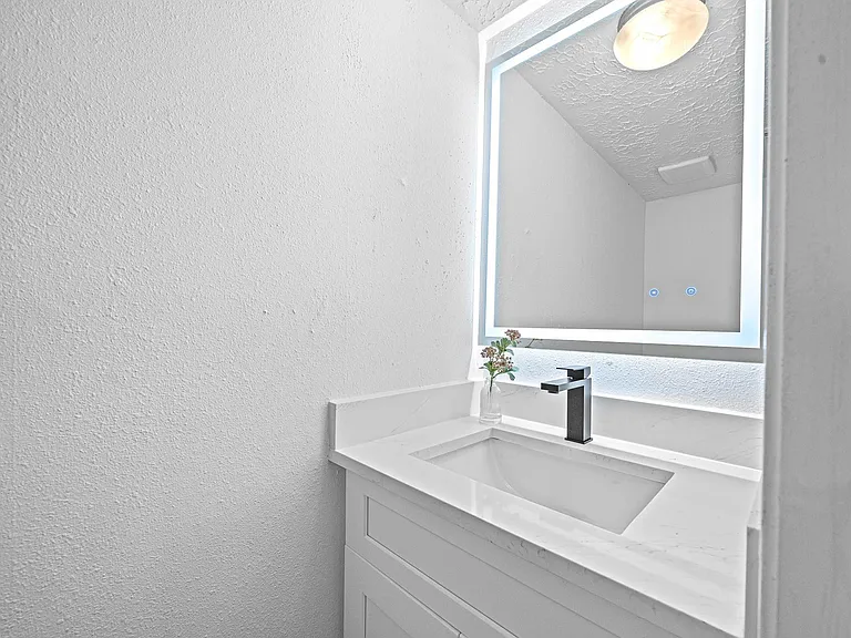 8726 Wilcrest Dr #8726 — Photo 6