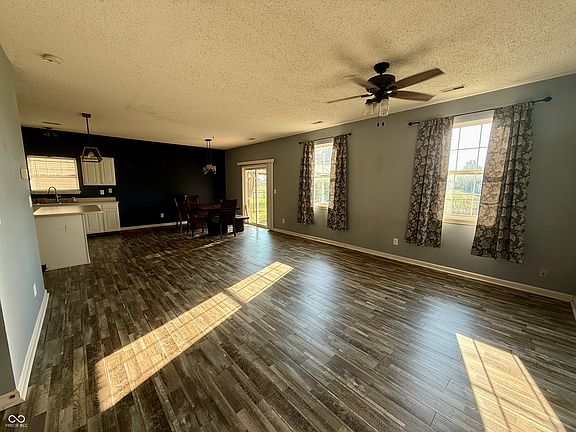 5th image of 2509 Orchard Creek Dr