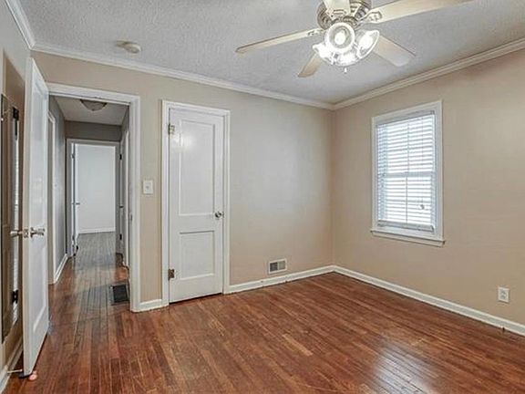 5th image of 4607 Mercier St