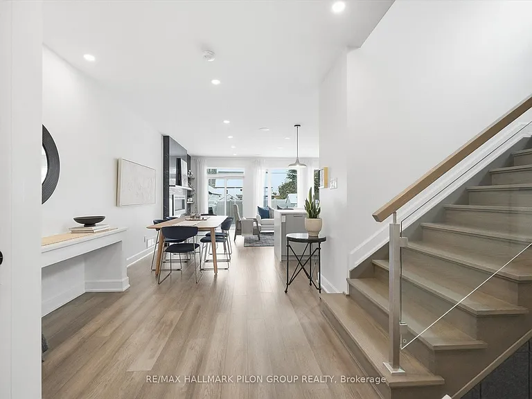559 Mutual St — Photo 14
