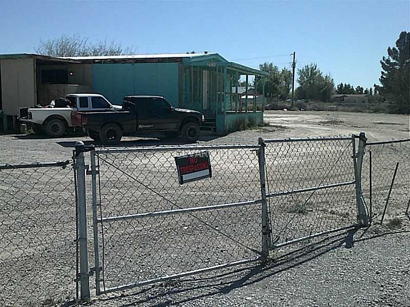 2nd image of 1481 Piltz Rd