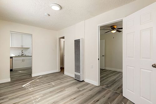 4th image of 5163 S Western Ave #1/4