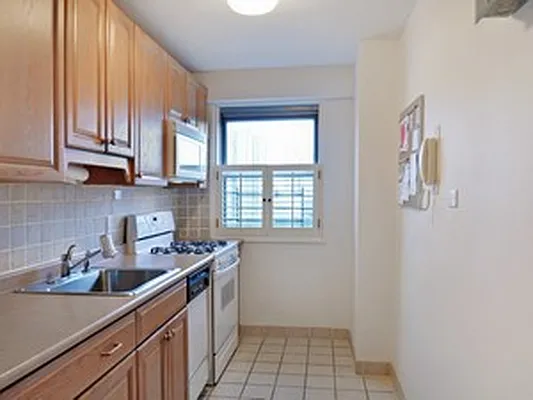 Sold by Corcoran | media 18