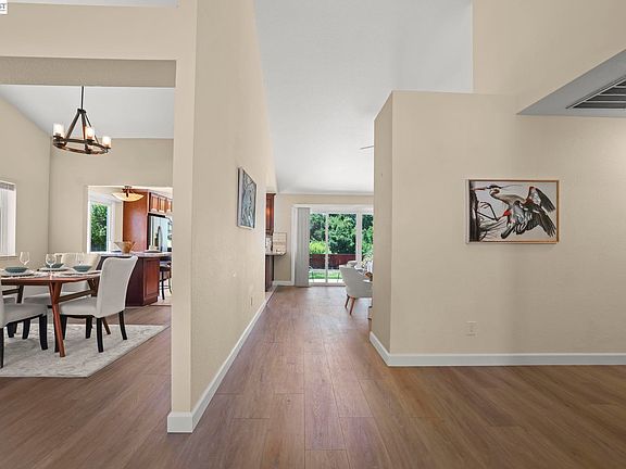 5th image of 791 Wellfleet Dr