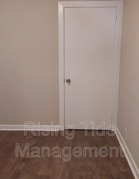 3295 Young Ave — Photo 11