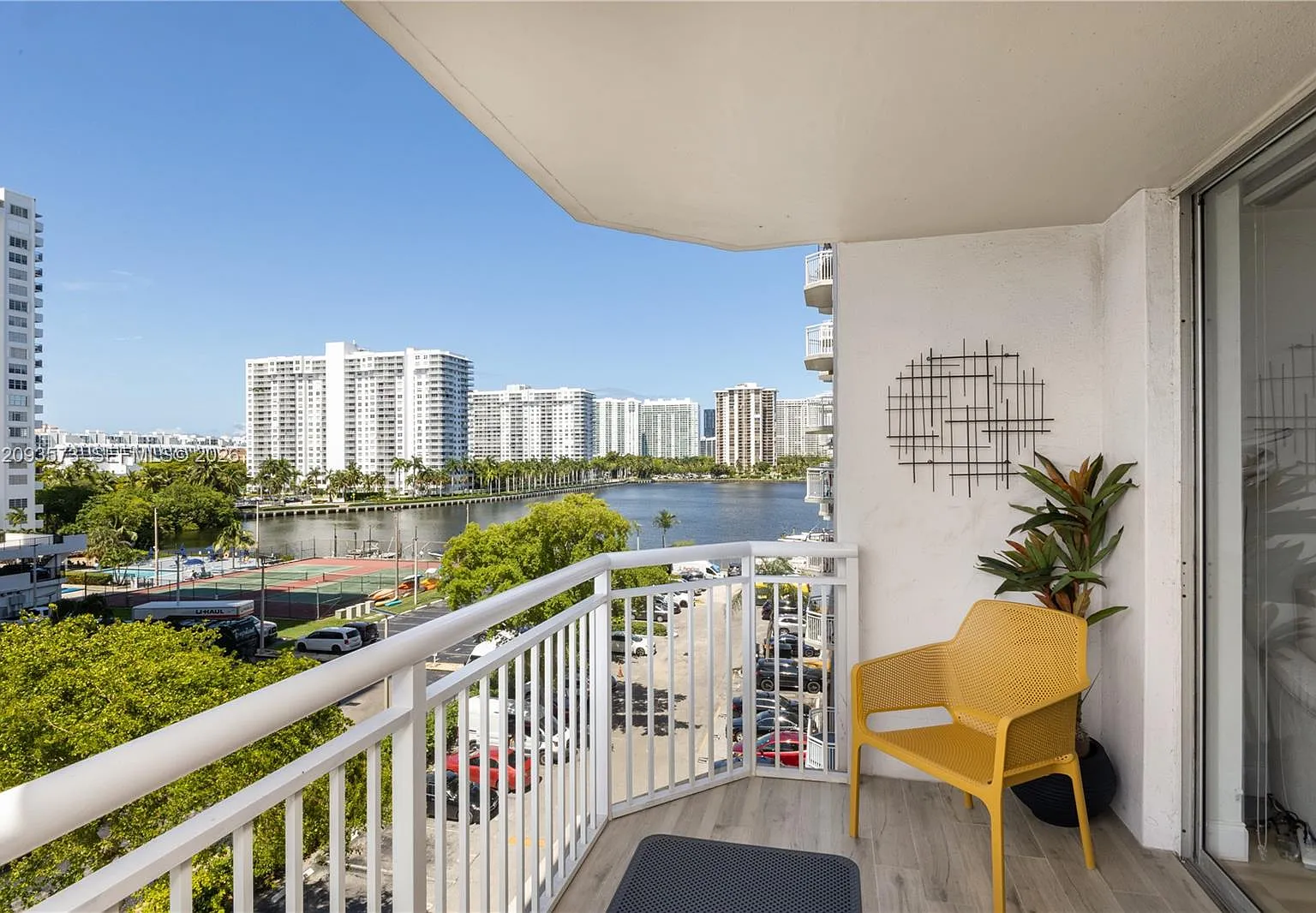 Del Prado Marina — Photo 1