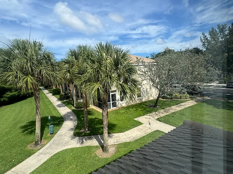 4878 Palmbrooke Cir — Photo 7